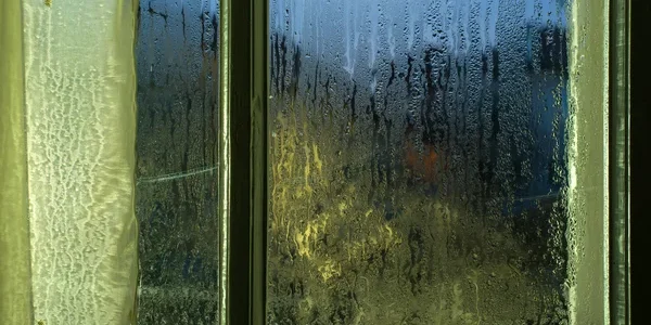 depositphotos_39415539-stock-photo-moonlight-through-the-window